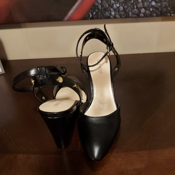 9 west sandal - Picture 2 of 2